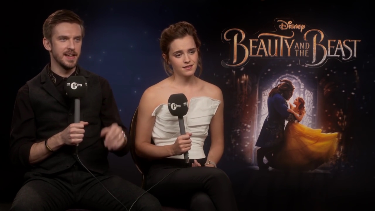EmmaWatsonFan-dot-NL_2017BeautyAndTheBeastPressJunket-BBCRadio1Xtra0119.jpg