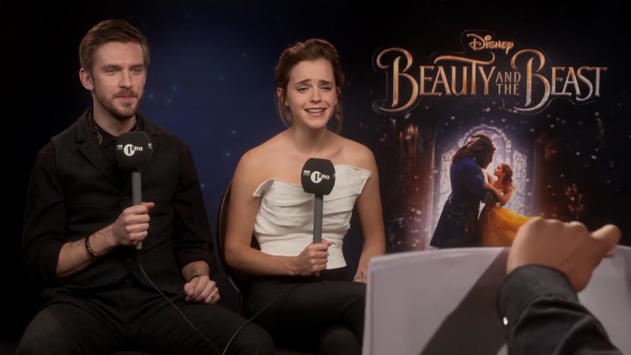 EmmaWatsonFan-dot-NL_2017BeautyAndTheBeastPressJunket-BBCRadio1Xtra0163.jpg