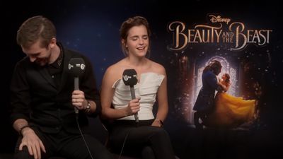 EmmaWatsonFan-dot-NL_2017BeautyAndTheBeastPressJunket-BBCRadio1Xtra0068.jpg