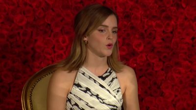 EmmaWatsonFan-dot-nl_BeautyAndTheBeastPersConferentieLA0305.jpg