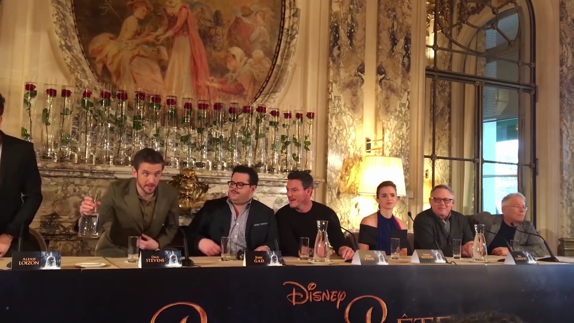 EmmaWatsonFan-dot-nl_BeautyAndTheBeastPersConferentieParijs0046.jpg EmmaWatsonFan-dot-nl_BeautyAndTheBeastPersConferentieParijs0046.jpg