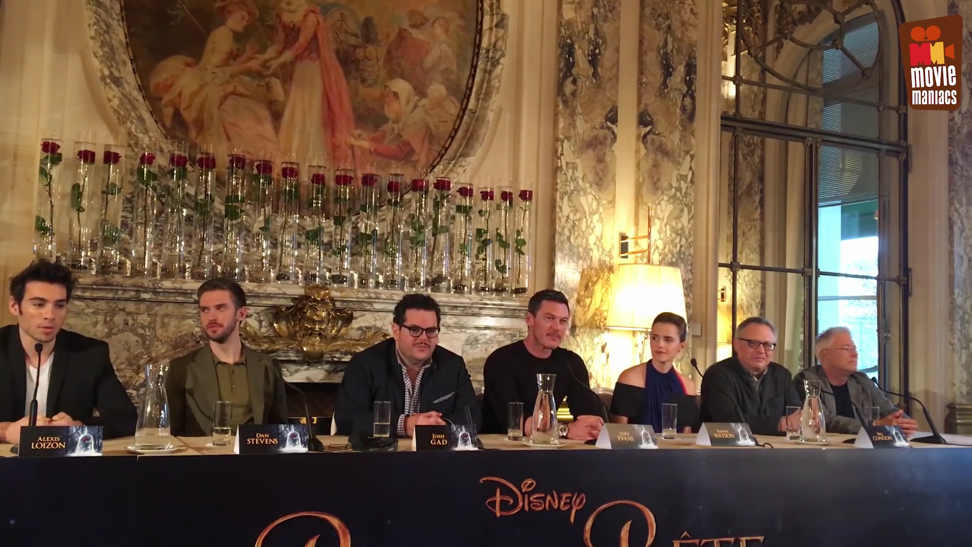 EmmaWatsonFan-dot-nl_BeautyAndTheBeastPersConferentieParijs0406.jpg
