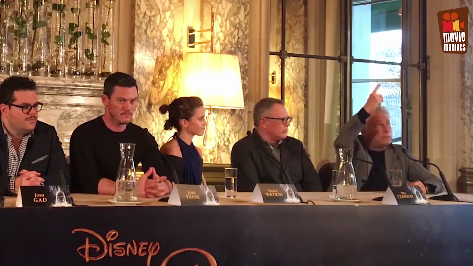 EmmaWatsonFan-dot-nl_BeautyAndTheBeastPersConferentieParijs1593.jpg EmmaWatsonFan-dot-nl_BeautyAndTheBeastPersConferentieParijs1593.jpg