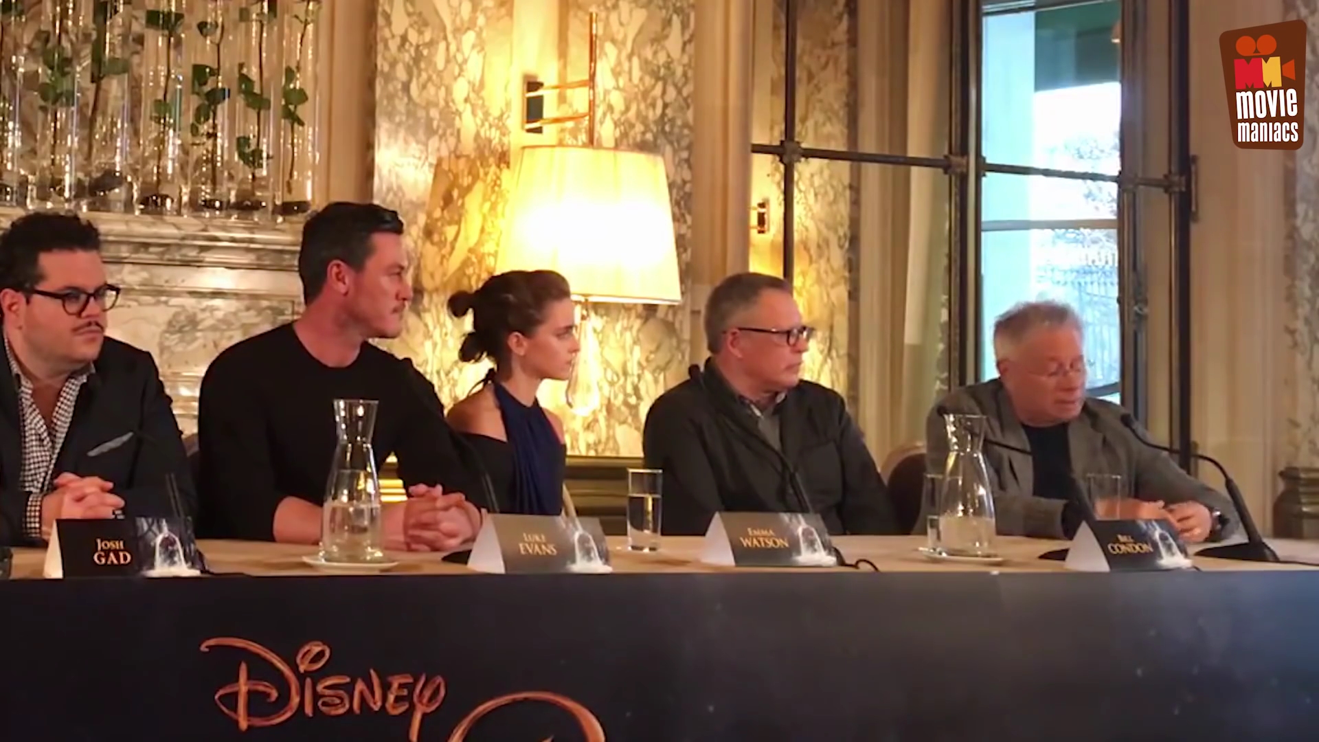 EmmaWatsonFan-dot-nl_BeautyAndTheBeastPersConferentieParijs1601.jpg