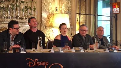 EmmaWatsonFan-dot-nl_BeautyAndTheBeastPersConferentieParijs0204.jpg