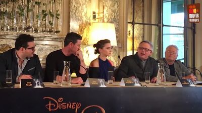 EmmaWatsonFan-dot-nl_BeautyAndTheBeastPersConferentieParijs0323.jpg