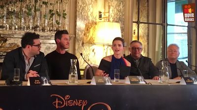 EmmaWatsonFan-dot-nl_BeautyAndTheBeastPersConferentieParijs1392.jpg