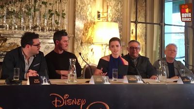 EmmaWatsonFan-dot-nl_BeautyAndTheBeastPersConferentieParijs1397.jpg