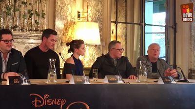 EmmaWatsonFan-dot-nl_BeautyAndTheBeastPersConferentieParijs1539.jpg