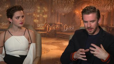 EmmaWatsonFan-dot-NL_2017BeautyAndTheBeastPressJunket-CinemaBlend0080.jpg