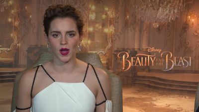 EmmaWatsonFan-dot-NL_2017BeautyAndTheBeastPressJunket-CinemaBlend0120.jpg