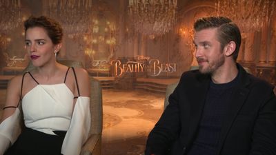 EmmaWatsonFan-dot-NL_2017BeautyAndTheBeastPressJunket-CinemaBlend0146.jpg