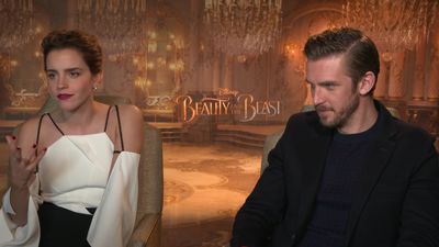 EmmaWatsonFan-dot-NL_2017BeautyAndTheBeastPressJunket-CinemaBlend0149.jpg