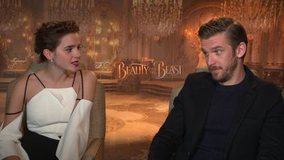 EmmaWatsonFan-dot-NL_2017BeautyAndTheBeastPressJunket-CinemaBlend0158.jpg