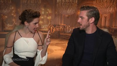 EmmaWatsonFan-dot-NL_2017BeautyAndTheBeastPressJunket-Fandango0019.jpg