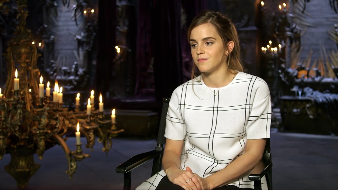 EmmaWatsonFan-dot-nl_BeautyAndtheBeastPressJunkets-FlickAndTheCity-1-0212.jpg