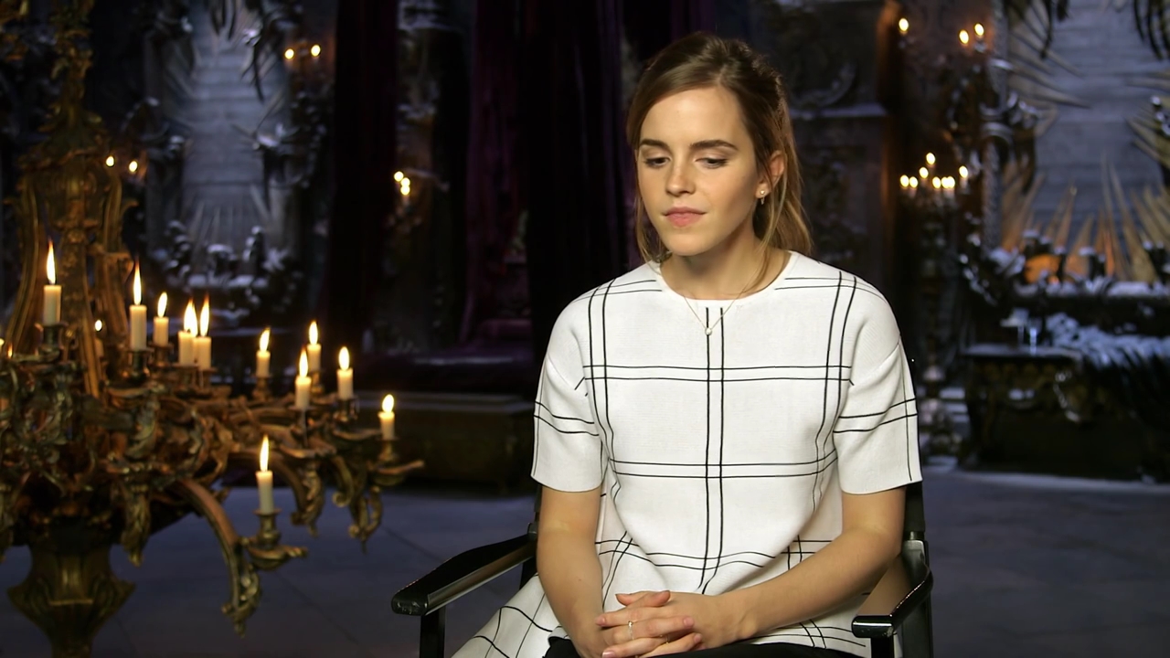 EmmaWatsonFan-dot-nl_BeautyAndtheBeastPressJunkets-FlickAndTheCity-1-0406.jpg