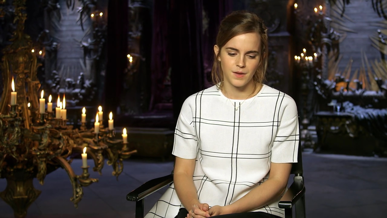 EmmaWatsonFan-dot-nl_BeautyAndtheBeastPressJunkets-FlickAndTheCity-1-0443.jpg