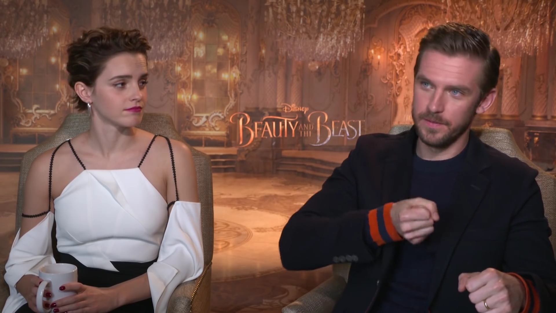 EmmaWatsonFan-dot-NL_BeautyAndTheBeastPressJunket-HarkinsTheatres0140.jpg