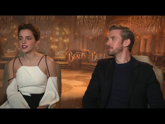 EmmaWatsonFan-dot-NL_BeautyAndTheBeastPressJunket-HollywoodXYZ0002.jpg