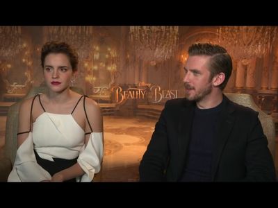 EmmaWatsonFan-dot-NL_BeautyAndTheBeastPressJunket-HollywoodXYZ0044.jpg