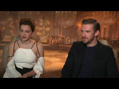 EmmaWatsonFan-dot-NL_BeautyAndTheBeastPressJunket-HollywoodXYZ0062.jpg