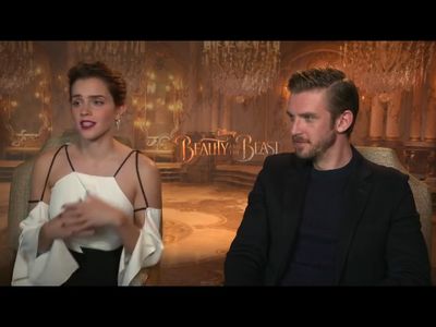 EmmaWatsonFan-dot-NL_BeautyAndTheBeastPressJunket-HollywoodXYZ0093.jpg