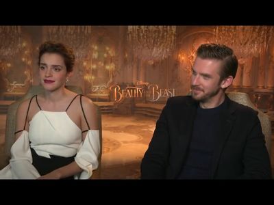 EmmaWatsonFan-dot-NL_BeautyAndTheBeastPressJunket-HollywoodXYZ0113.jpg