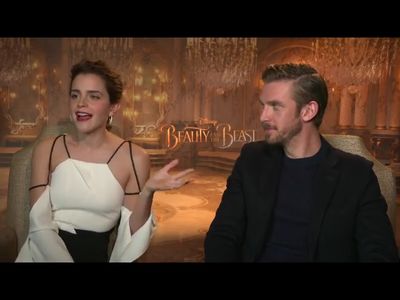 EmmaWatsonFan-dot-NL_BeautyAndTheBeastPressJunket-HollywoodXYZ0139.jpg