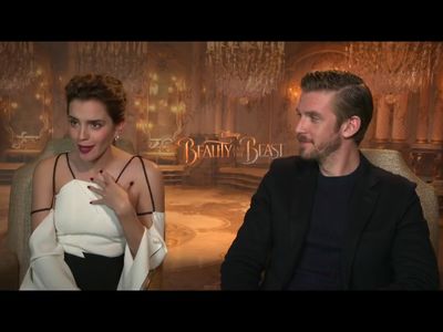 EmmaWatsonFan-dot-NL_BeautyAndTheBeastPressJunket-HollywoodXYZ0188.jpg