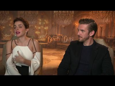 EmmaWatsonFan-dot-NL_BeautyAndTheBeastPressJunket-HollywoodXYZ0191.jpg