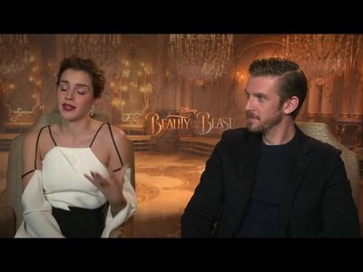 EmmaWatsonFan-dot-NL_BeautyAndTheBeastPressJunket-HollywoodXYZ0192.jpg