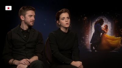 EmmaWatsonFan-dot-NL_BeautyAndTheBeastPressJunket-KinoTV0154.jpg