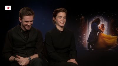 EmmaWatsonFan-dot-NL_BeautyAndTheBeastPressJunket-KinoTV0226.jpg