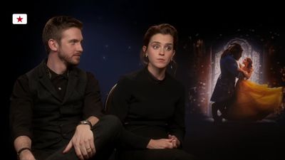 EmmaWatsonFan-dot-NL_BeautyAndTheBeastPressJunket-KinoTV0239.jpg