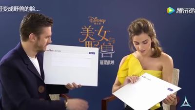 EmmaWatsonFan-dot-NL_BeautyAndTheBeastPressJunket-ShanghaiInterview0008.jpg