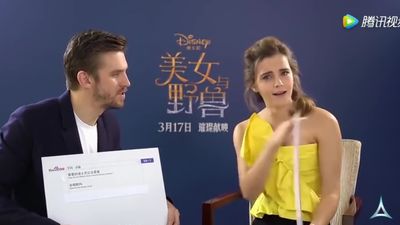 EmmaWatsonFan-dot-NL_BeautyAndTheBeastPressJunket-ShanghaiInterview0128.jpg