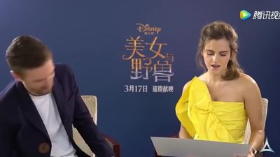 EmmaWatsonFan-dot-NL_BeautyAndTheBeastPressJunket-ShanghaiInterview0196.jpg