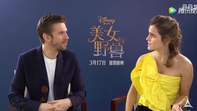 EmmaWatsonFan-dot-NL_BeautyAndTheBeastPressJunket-ShanghaiInterview0204.jpg