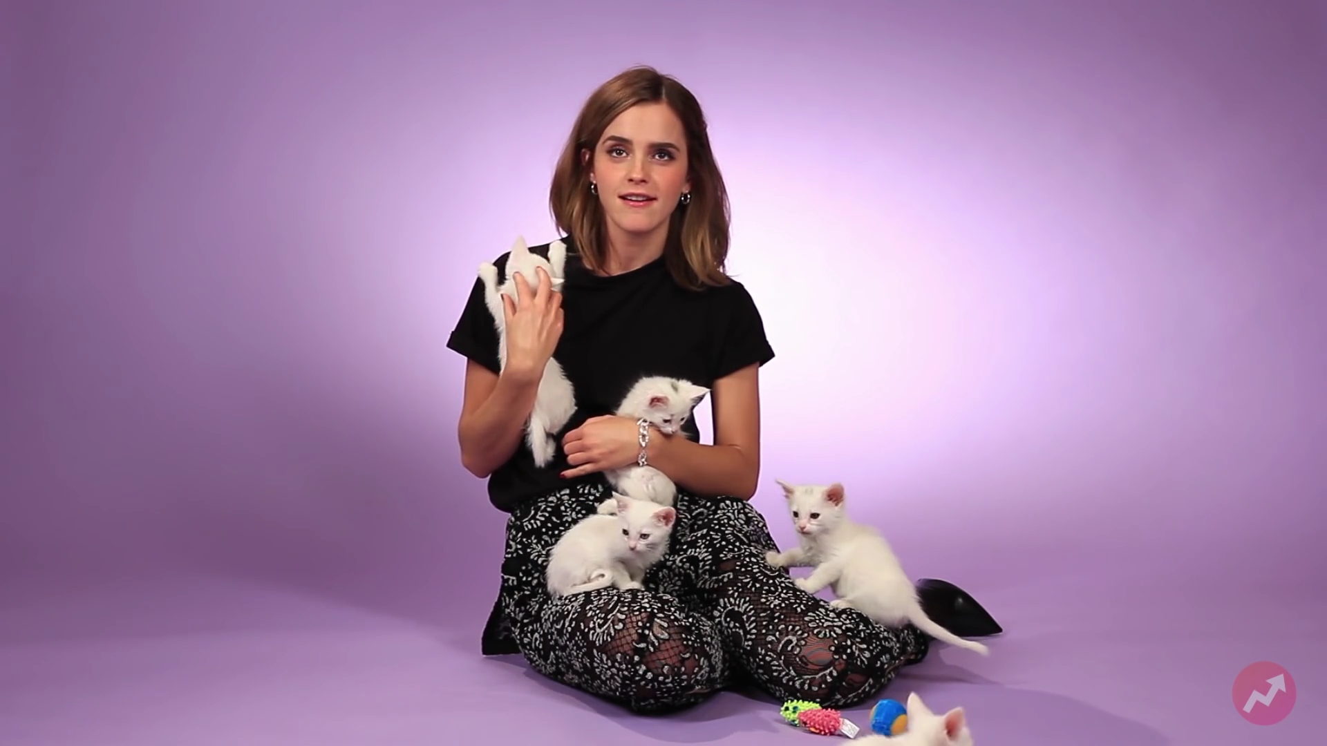 EmmaWatsonFan-nl_2017Buzzfeed0033.jpg