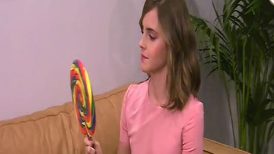 EmmaWatsonFan-nl_2017Ellen0554.jpg