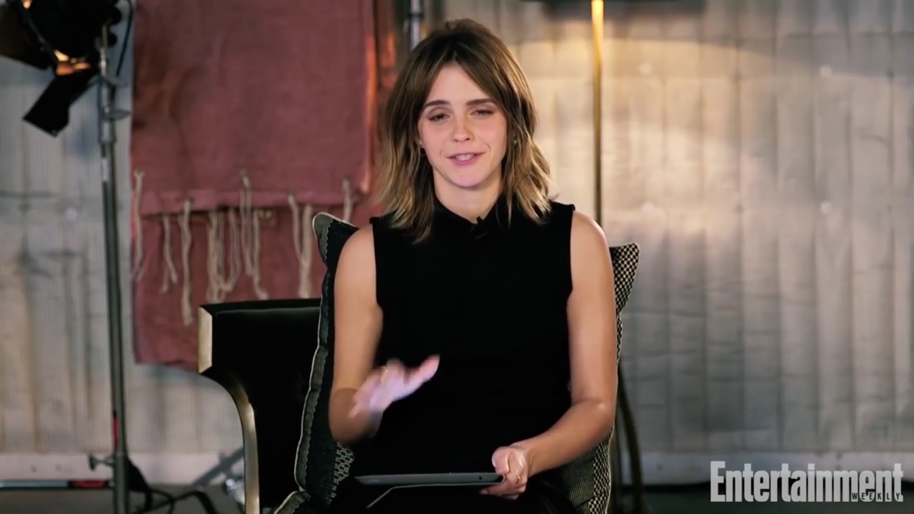 EmmaWatsonFan-nl_2017EntertainmentWeekly_KidsAskEmmaWatsonAboutBeautyAndTheBeastHarryPotterMore0009.jpg