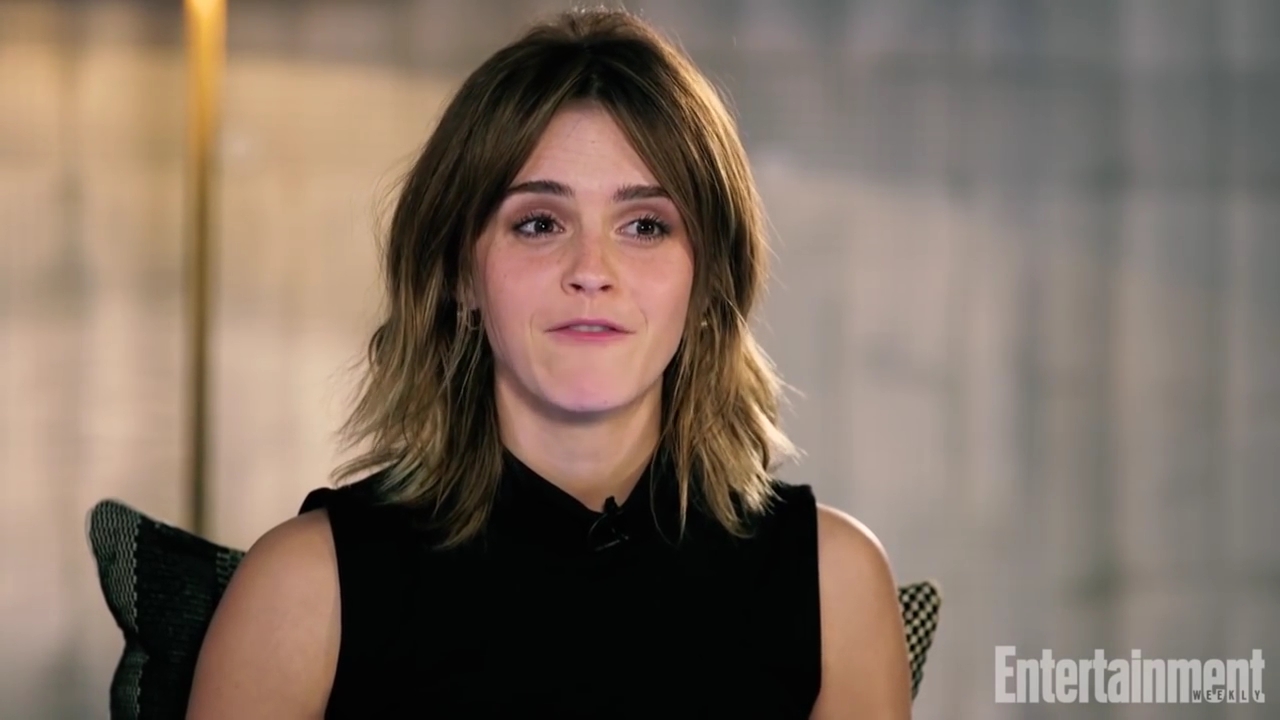 EmmaWatsonFan-nl_2017EntertainmentWeekly_KidsAskEmmaWatsonAboutBeautyAndTheBeastHarryPotterMore0030.jpg