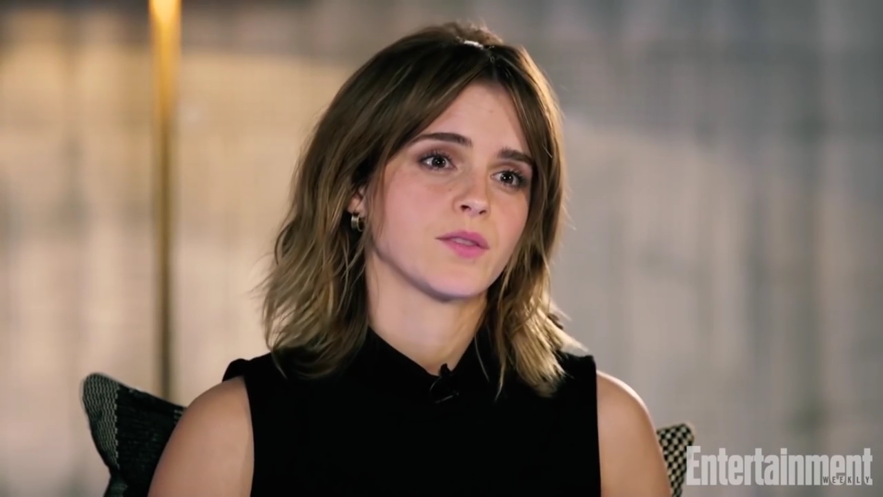 EmmaWatsonFan-nl_2017EntertainmentWeekly_KidsAskEmmaWatsonAboutBeautyAndTheBeastHarryPotterMore0118.jpg