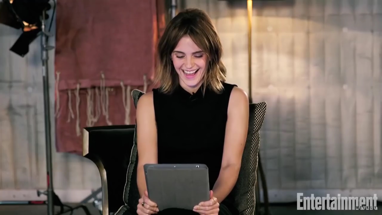 EmmaWatsonFan-nl_2017EntertainmentWeekly_KidsAskEmmaWatsonAboutBeautyAndTheBeastHarryPotterMore0138.jpg