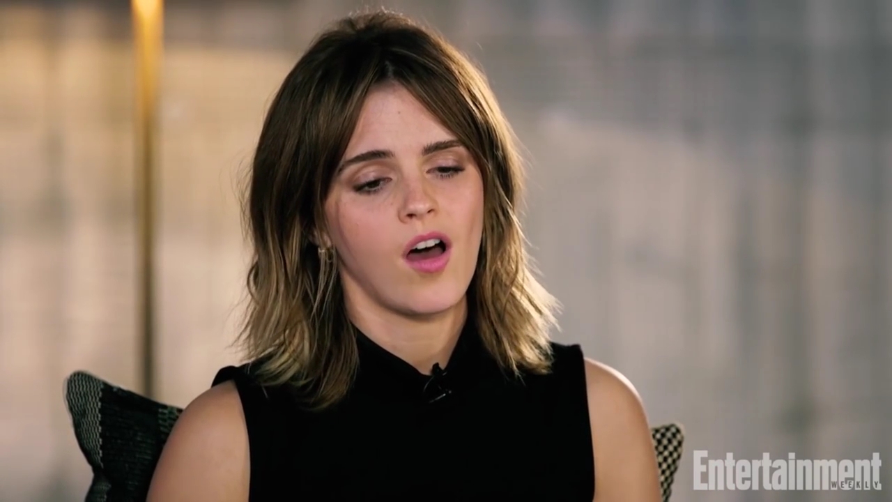EmmaWatsonFan-nl_2017EntertainmentWeekly_KidsAskEmmaWatsonAboutBeautyAndTheBeastHarryPotterMore0193.jpg