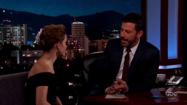 Emma-Watson-dot-nl_2017JimmyKimmelLive0313.jpg
