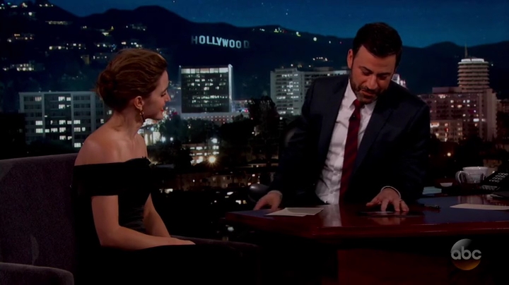 Emma-Watson-dot-nl_2017JimmyKimmelLive0445.jpg