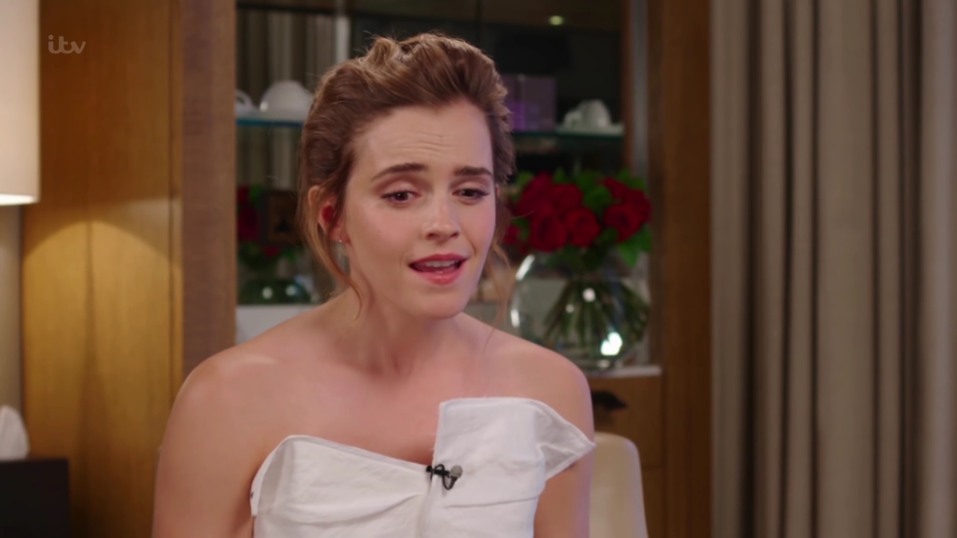 EmmaWatsonFan-dot-nl_2017Lorraine0321.jpg EmmaWatsonFan-dot-nl_2017Lorraine0321.jpg