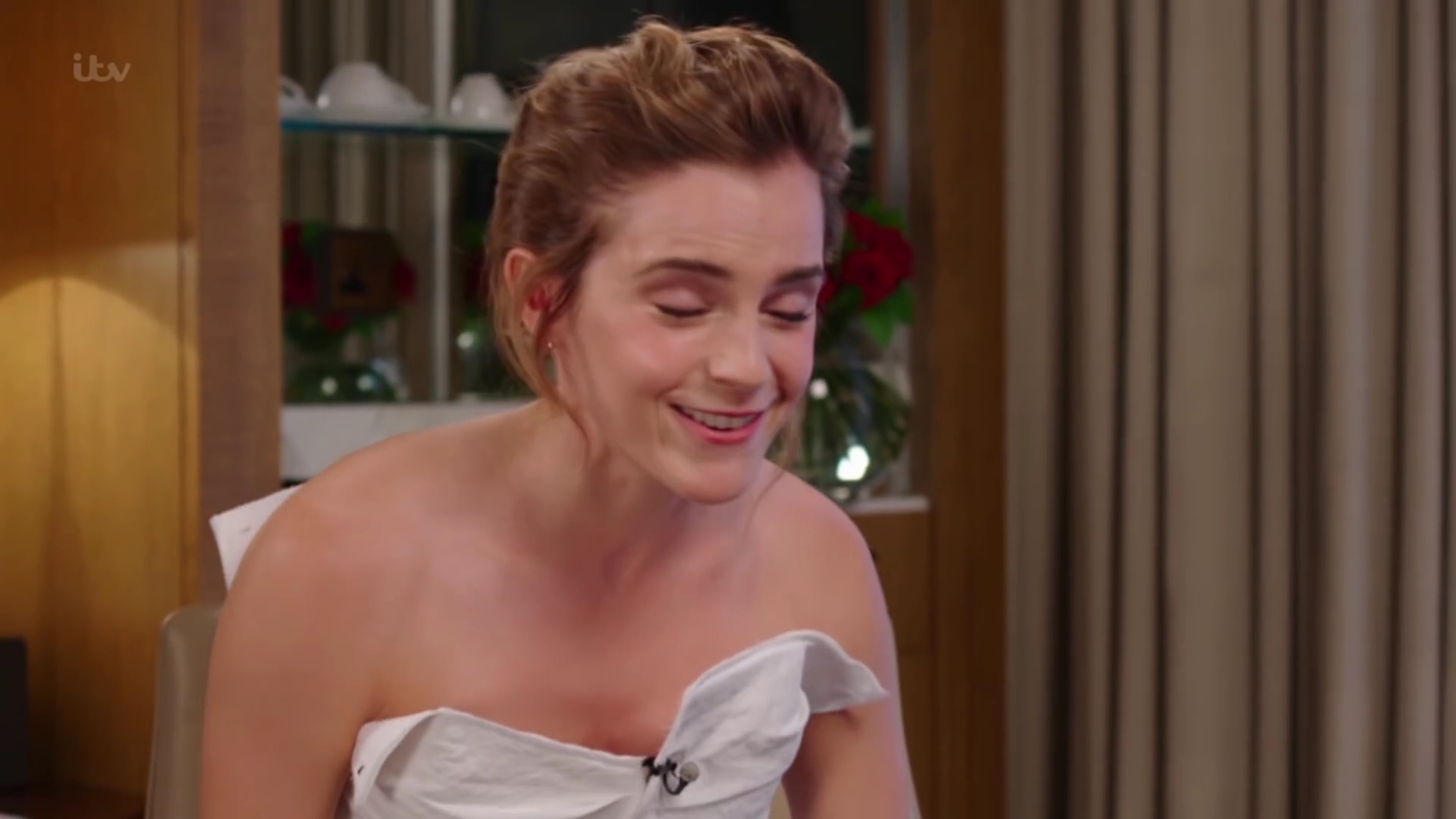 EmmaWatsonFan-dot-nl_2017Lorraine0362.jpg EmmaWatsonFan-dot-nl_2017Lorraine0362.jpg